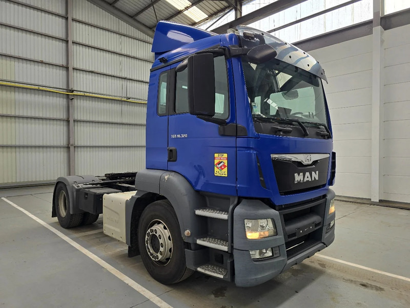 MAN TGS 18.320 EURO 6 / AIRCO / 347.735 km - Cap tractor: Foto 3 MAN TGS 18.320 EURO 6 / AIRCO / 347.735 km - Cap tractor: Foto 3