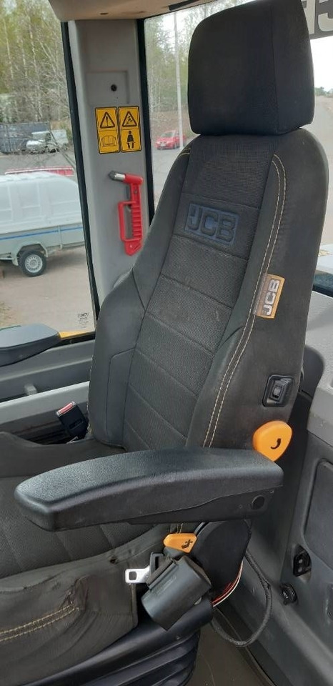 Încărcător frontal pe pneuri JCB 457 ZX: Foto 16