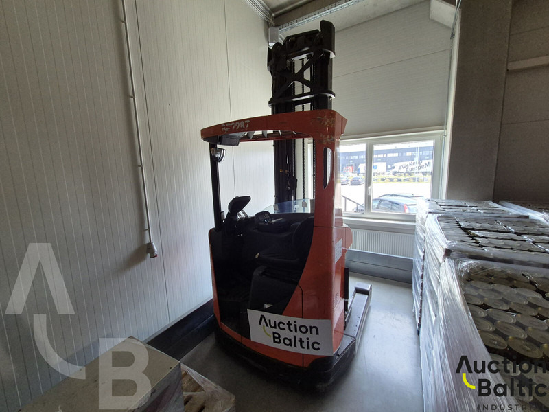 BT RR E 140 - Stivuitor cu catarg retractabil: Foto 1 BT RR E 140 - Stivuitor cu catarg retractabil: Foto 1
