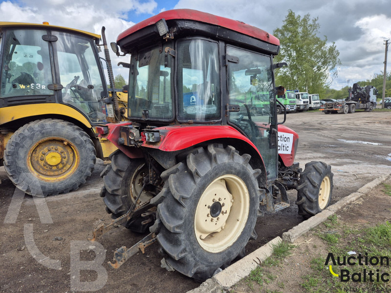 Branson 5820 CX - Tractor agricol: Foto 4 Branson 5820 CX - Tractor agricol: Foto 4