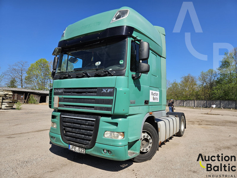 DAF XF105.460 - Cap tractor: Foto 1 DAF XF105.460 - Cap tractor: Foto 1