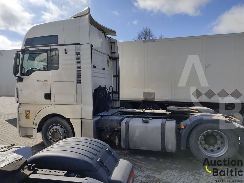 MAN TGX18.400 - Cap tractor: Foto 3 MAN TGX18.400 - Cap tractor: Foto 3