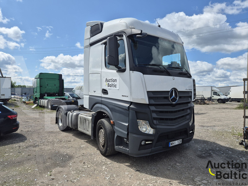 Mercedes-Benz Actros 1843 - Cap tractor: Foto 1 Mercedes-Benz Actros 1843 - Cap tractor: Foto 1