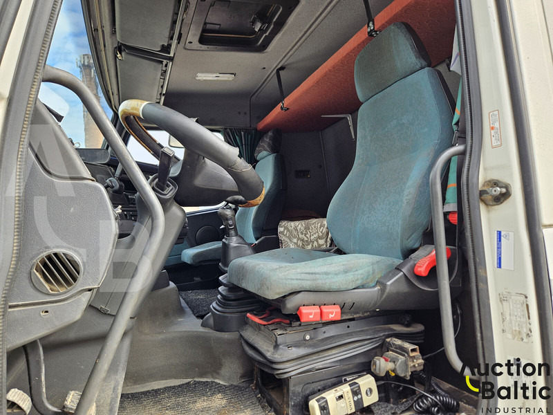 Volvo FH12 - Cap tractor: Foto 5 Volvo FH12 - Cap tractor: Foto 5