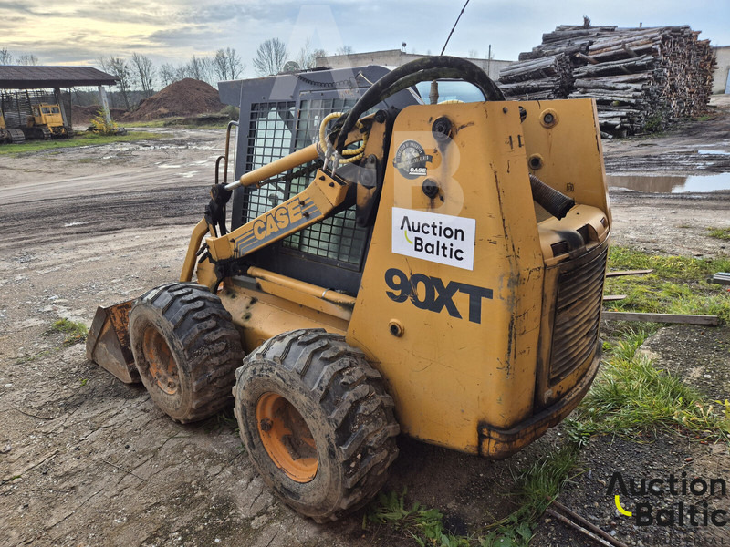 Case 90 XT - Mini încărcător: Foto 4 Case 90 XT - Mini încărcător: Foto 4