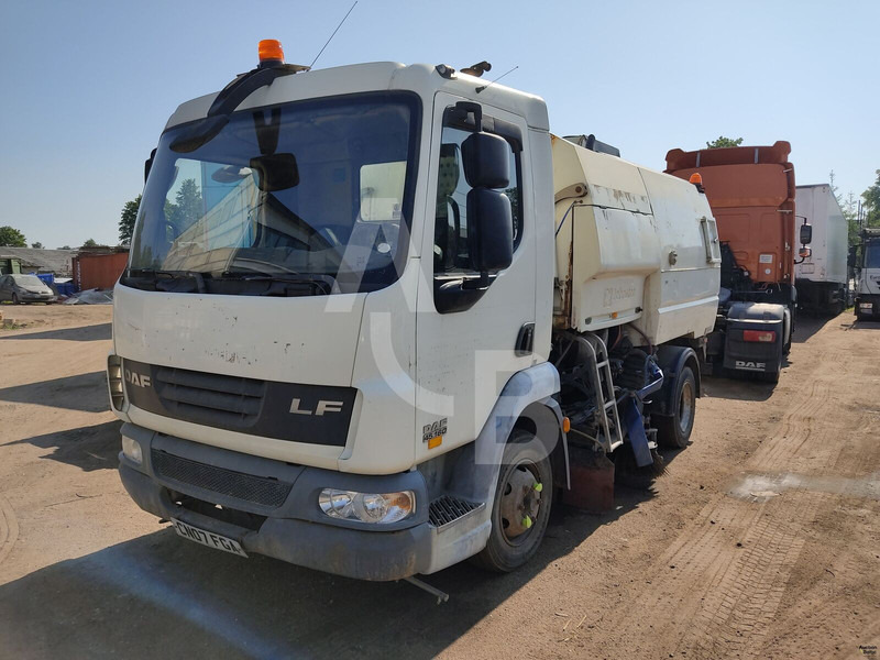 DAF LF45.160 - Măturătoare stradală: Foto 2 DAF LF45.160 - Măturătoare stradală: Foto 2
