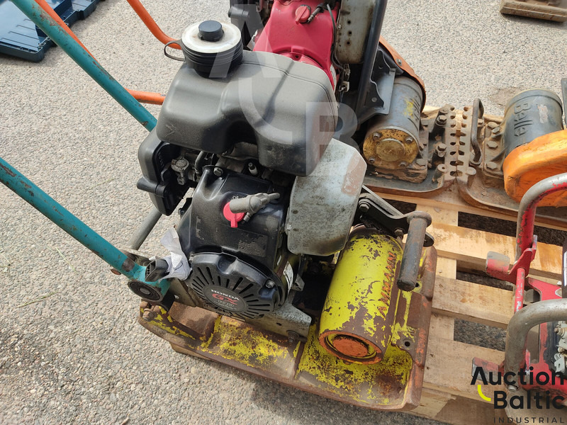 Dynapac LF45, Ammann AVP1033 & 2 Belle - Placă compactoare: Foto 5 Dynapac LF45, Ammann AVP1033 & 2 Belle - Placă compactoare: Foto 5