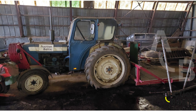 Ford  - Tractor agricol: Foto 2 Ford  - Tractor agricol: Foto 2