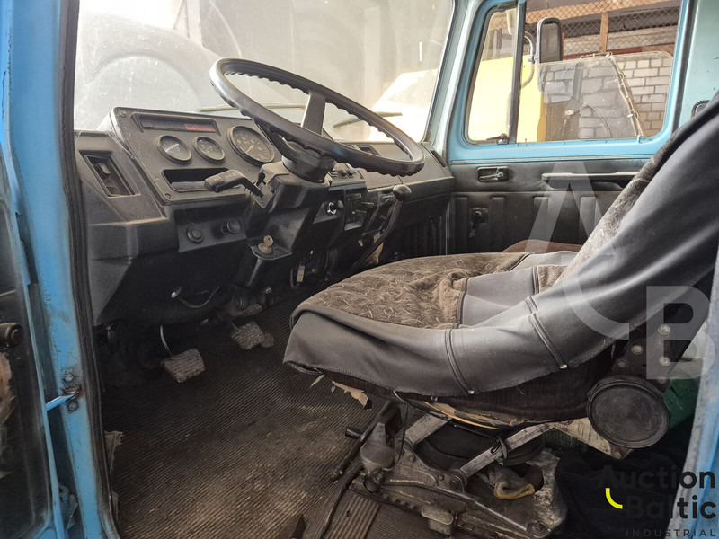 GAZ Gaz 3507 - Camion basculantă: Foto 5 GAZ Gaz 3507 - Camion basculantă: Foto 5