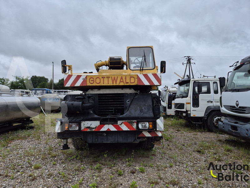 Gottwald AMK 46 - Macara tot teren: Foto 3 Gottwald AMK 46 - Macara tot teren: Foto 3