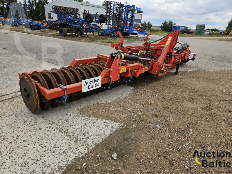 Gregoire Besson Gregoire-Besson DLRE 600 - Compactor agricola: Foto 1 Gregoire Besson Gregoire-Besson DLRE 600 - Compactor agricola: Foto 1