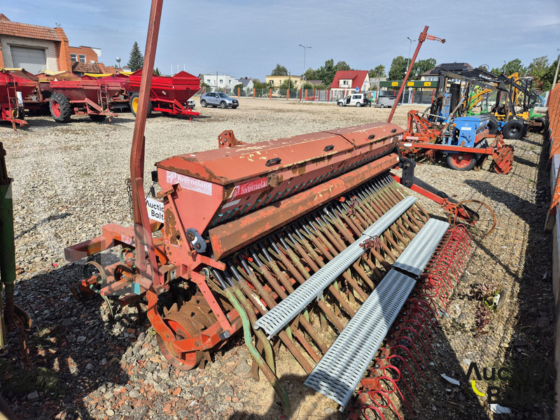 Hassia DKA-400/35 - Maşină agricole pentru semanat: Foto 4 Hassia DKA-400/35 - Maşină agricole pentru semanat: Foto 4