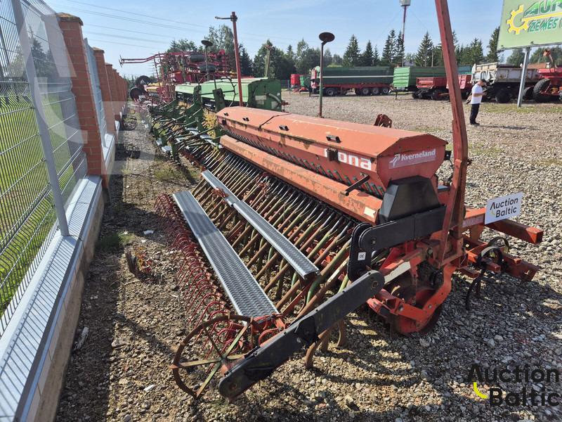 Hassia DKA-400/35 - Maşină agricole pentru semanat: Foto 3 Hassia DKA-400/35 - Maşină agricole pentru semanat: Foto 3