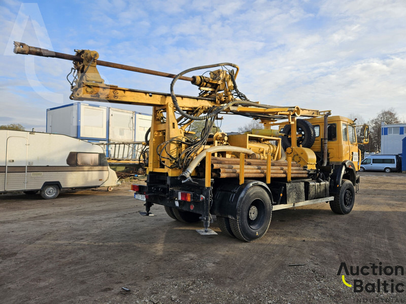 Iveco 180-25 - Maşină de foraj: Foto 5 Iveco 180-25 - Maşină de foraj: Foto 5