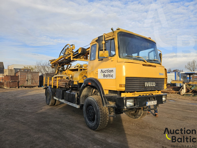 Iveco 180-25 - Maşină de foraj: Foto 3 Iveco 180-25 - Maşină de foraj: Foto 3