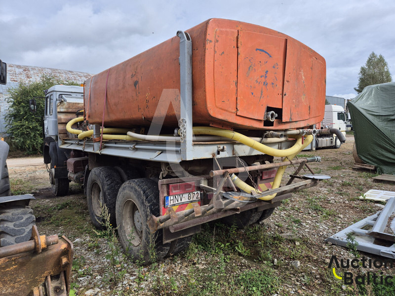 Iveco 260-34 - Camion cisternă: Foto 3 Iveco 260-34 - Camion cisternă: Foto 3