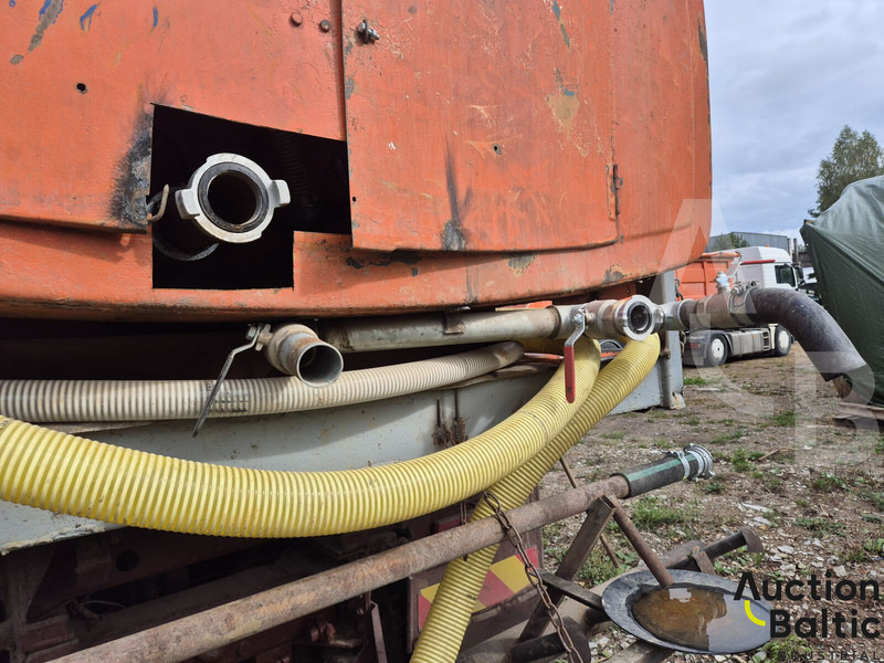 Camion cisternă Iveco 260-34: Foto 18