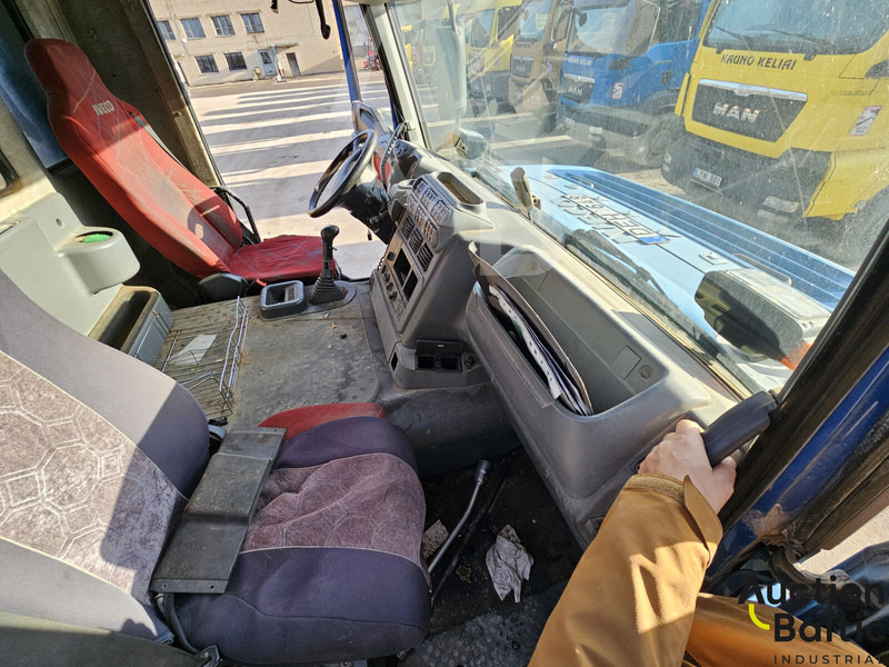 Camion basculantă Iveco 260E44: Foto 7 Camion basculantă Iveco 260E44: Foto 7