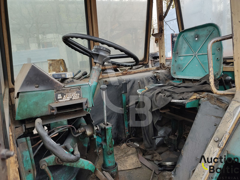 JUMZ EO-2621B-2 - Tractor agricol: Foto 5 JUMZ EO-2621B-2 - Tractor agricol: Foto 5