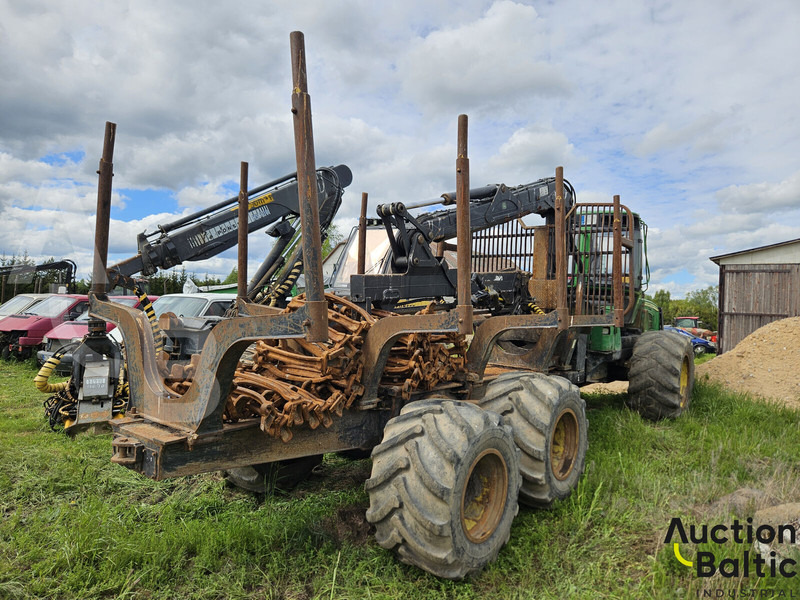 John Deere 1010 E - Remorcă forestieră: Foto 3 John Deere 1010 E - Remorcă forestieră: Foto 3