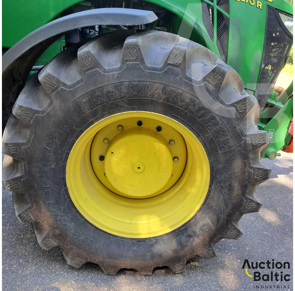Tractor agricol John Deere 8370 R: Foto 17