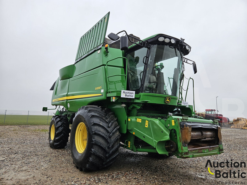 John Deere S 690 i - Combină de recoltat cereale: Foto 1 John Deere S 690 i - Combină de recoltat cereale: Foto 1