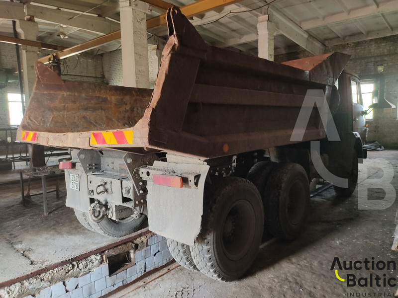 Kamaz 5511 - Camion basculantă: Foto 4 Kamaz 5511 - Camion basculantă: Foto 4