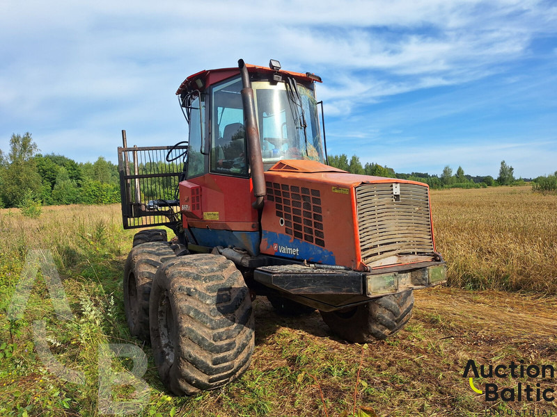 Komatsu 860 - Remorcă forestieră: Foto 2 Komatsu 860 - Remorcă forestieră: Foto 2
