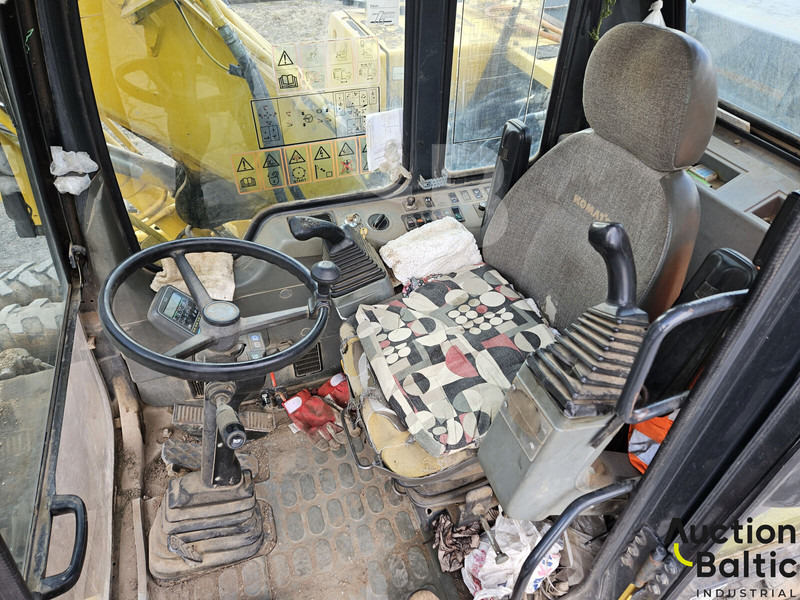 Komatsu PW130ES-6K - Excavator pe roţi: Foto 5 Komatsu PW130ES-6K - Excavator pe roţi: Foto 5