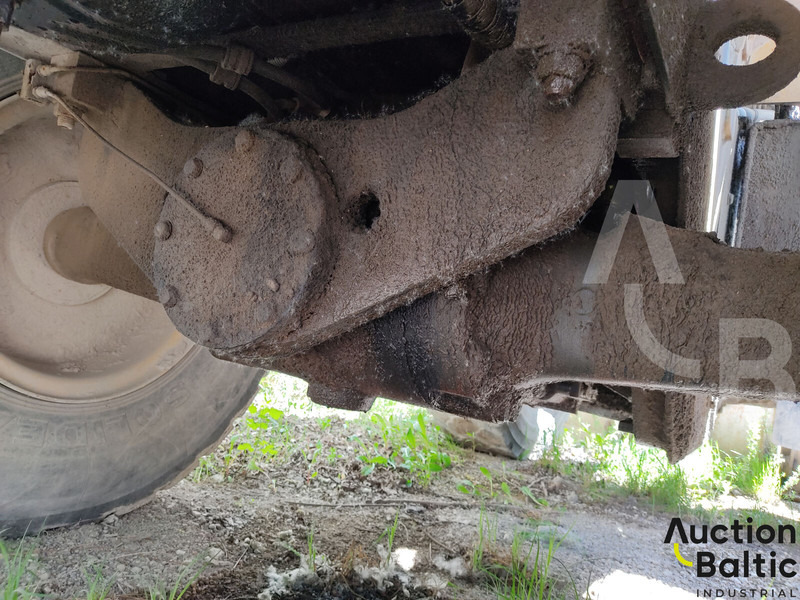 Încărcător frontal pe pneuri Komatsu WA250-5: Foto 17