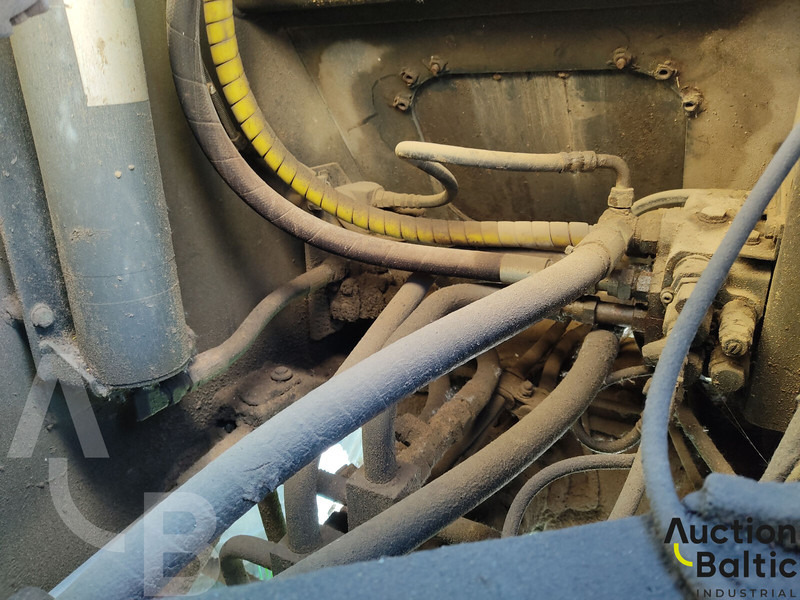 Încărcător frontal pe pneuri Komatsu WA250-5: Foto 16