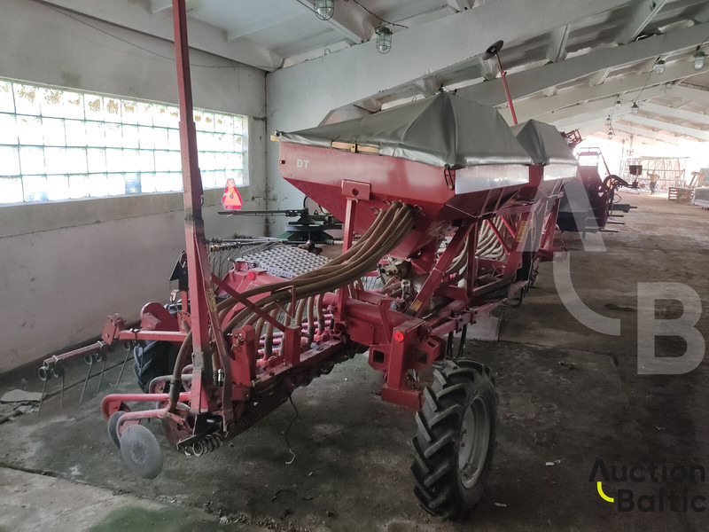 Kverneland DT-6 - Maşină agricole pentru semanat: Foto 3 Kverneland DT-6 - Maşină agricole pentru semanat: Foto 3