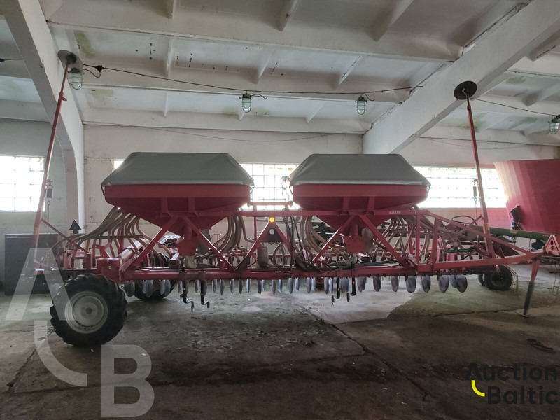Kverneland DT-6 - Maşină agricole pentru semanat: Foto 1 Kverneland DT-6 - Maşină agricole pentru semanat: Foto 1