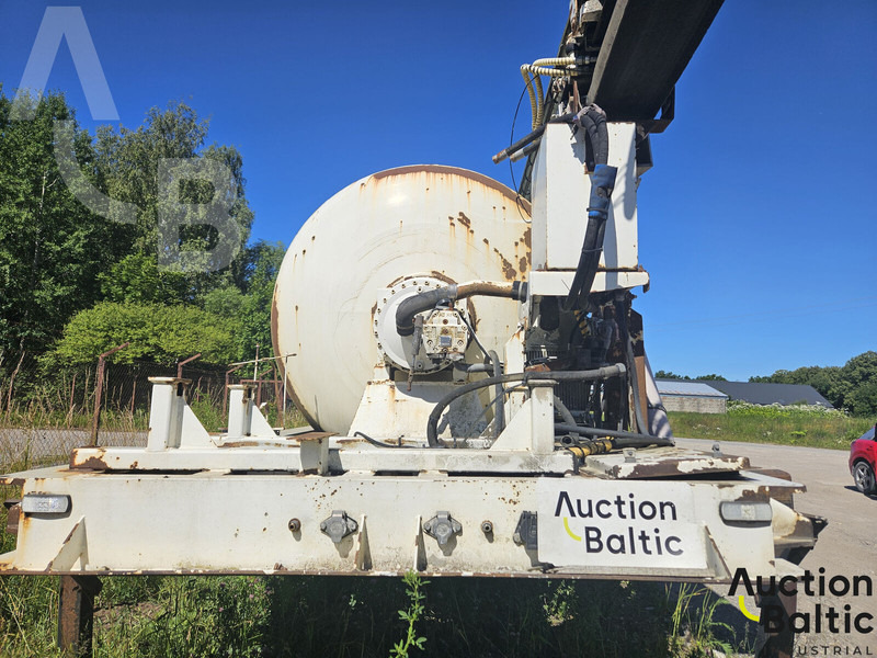 LE CINENA UOPLYST - Autobetonieră: Foto 5 LE CINENA UOPLYST - Autobetonieră: Foto 5