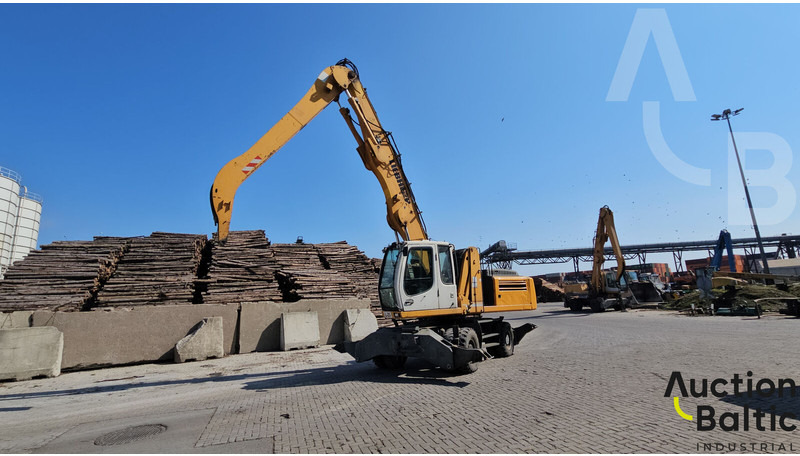 Liebherr A 924 C Litronic - Excavator pe roţi: Foto 5 Liebherr A 924 C Litronic - Excavator pe roţi: Foto 5
