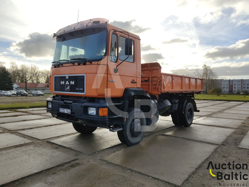 MAN 19.272 - Camion basculantă: Foto 1 MAN 19.272 - Camion basculantă: Foto 1