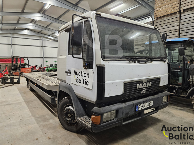 MAN 8.224 - Camion transport auto: Foto 1 MAN 8.224 - Camion transport auto: Foto 1