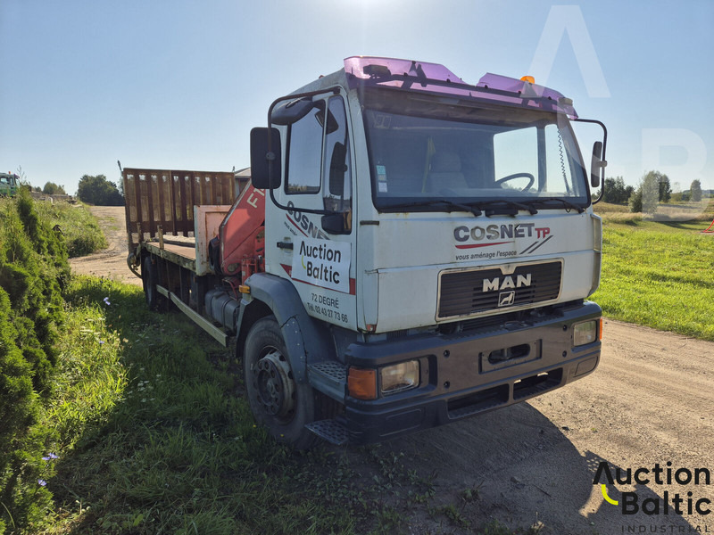 MAN L87PP18K10C - Camion transport auto, Camion cu macara: Foto 2 MAN L87PP18K10C - Camion transport auto, Camion cu macara: Foto 2