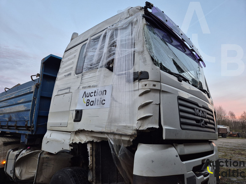 MAN TGA26.430 - Camion basculantă: Foto 5 MAN TGA26.430 - Camion basculantă: Foto 5