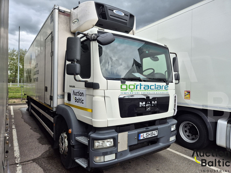 MAN TGM18.290 - Camion frigider: Foto 2 MAN TGM18.290 - Camion frigider: Foto 2
