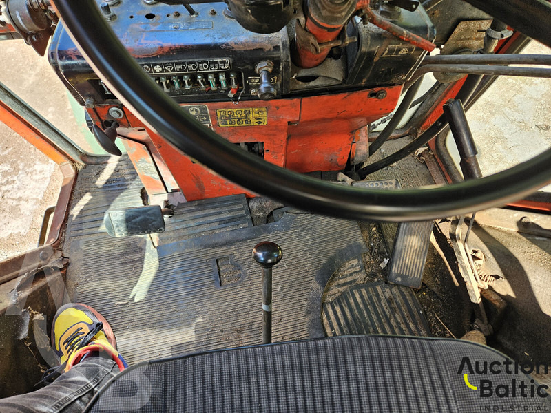 Tractor agricol MTZ MTZ 550: Foto 9