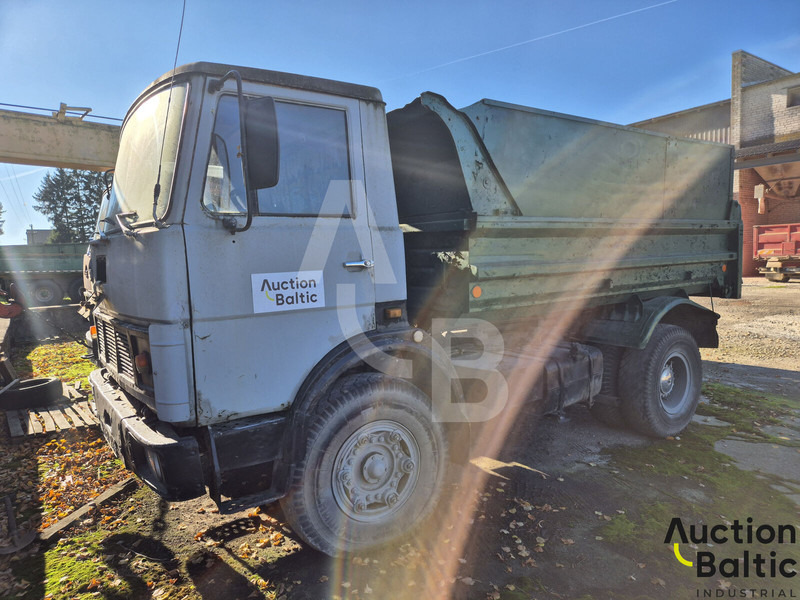 Maz 5551 - Camion basculantă: Foto 1 Maz 5551 - Camion basculantă: Foto 1