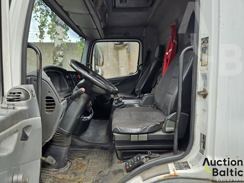 Mercedes-Benz 1018 - Camion frigider: Foto 5 Mercedes-Benz 1018 - Camion frigider: Foto 5