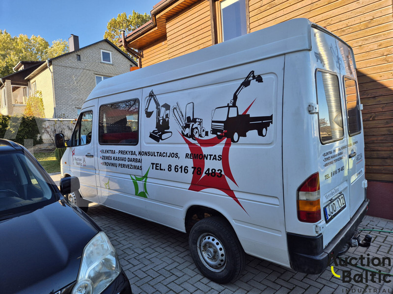 Mercedes-Benz 300-serie 312 D - Dubă: Foto 3 Mercedes-Benz 300-serie 312 D - Dubă: Foto 3