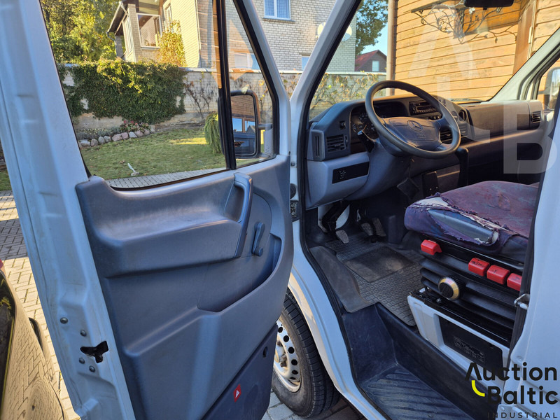 Mercedes-Benz 300-serie 312 D - Dubă: Foto 5 Mercedes-Benz 300-serie 312 D - Dubă: Foto 5