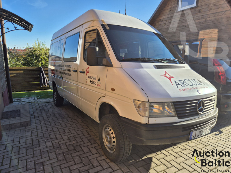 Mercedes-Benz 300-serie 312 D - Dubă: Foto 2 Mercedes-Benz 300-serie 312 D - Dubă: Foto 2