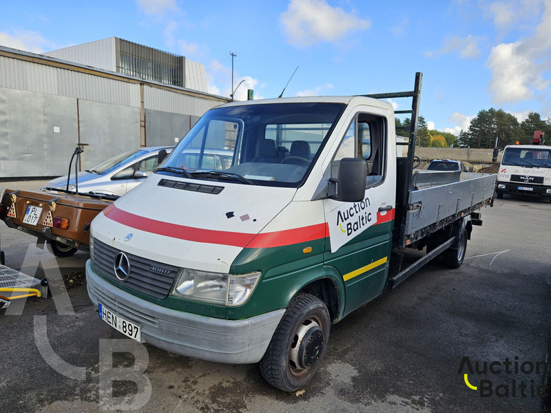 Mercedes-Benz 408 - Autoutilitară cu platformă: Foto 1 Mercedes-Benz 408 - Autoutilitară cu platformă: Foto 1