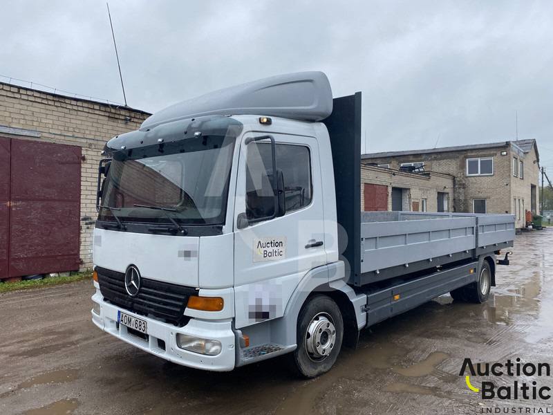 Mercedes-Benz 815 - Camion platformă: Foto 1 Mercedes-Benz 815 - Camion platformă: Foto 1