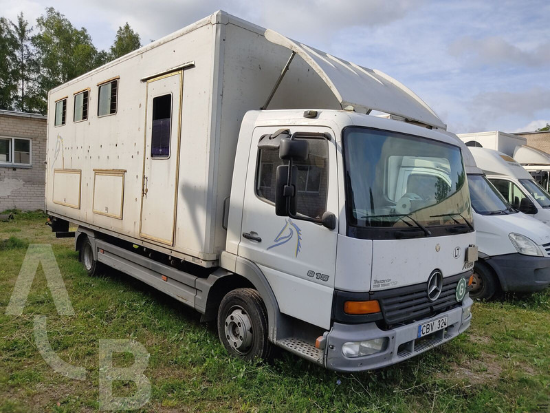 Mercedes-Benz 815 - Camion transport cai: Foto 1 Mercedes-Benz 815 - Camion transport cai: Foto 1
