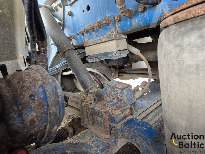 Camion basculantă Mercedes-Benz Actros 4448: Foto 14